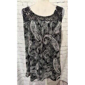 Avenue Black & White Paisley Crochet Sleeveless Top Plus Size 18/20